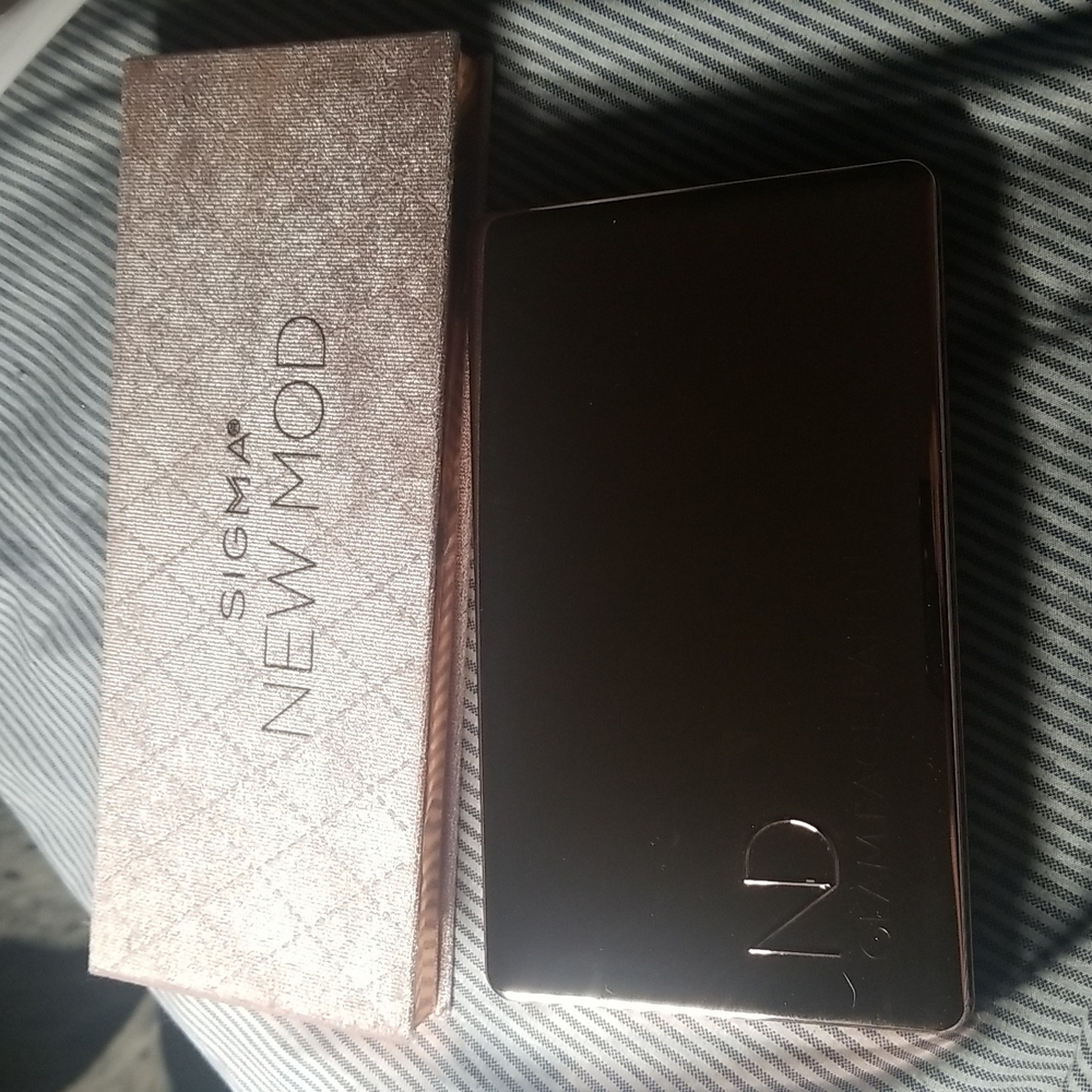 Natasha Denona and Sigma Eyeshadow palettes